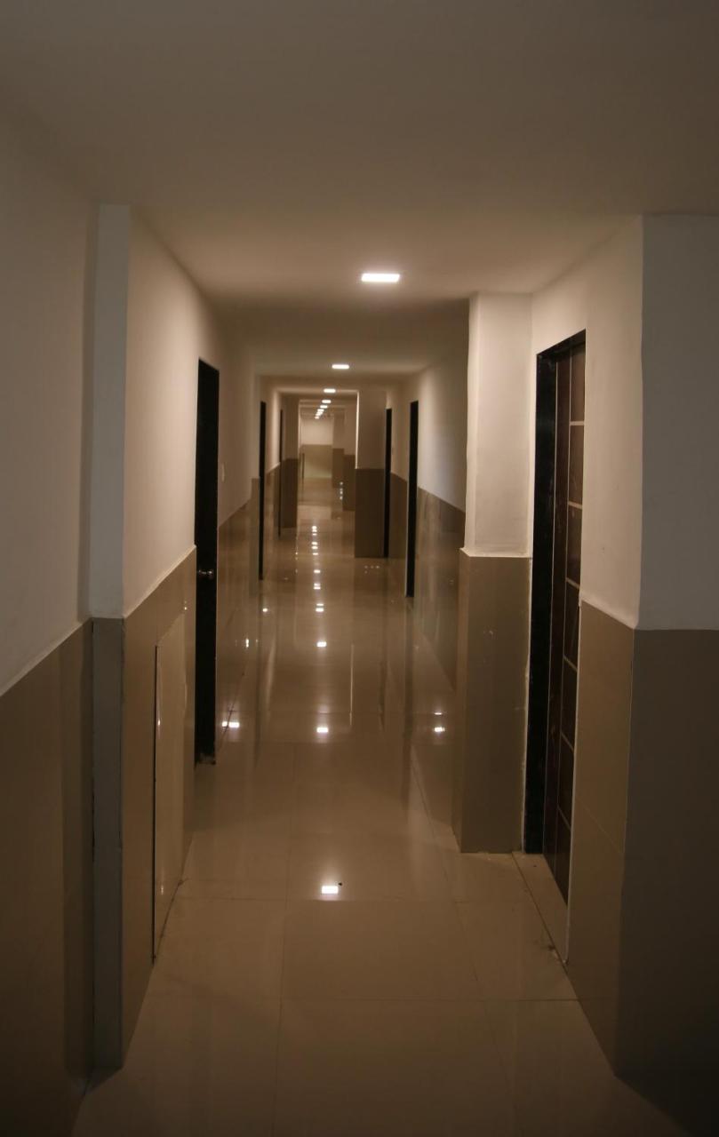Elite Inn Lonavala Exteriör bild